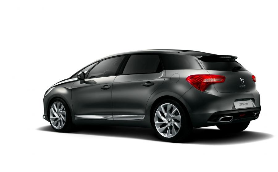  Citroen DS5 2012 года  (фото 76 из 182)